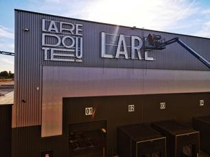 Enseinge Lettres Boîtiers lumineuses LA REDOUTE Cambrai