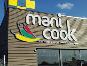 LETTRES RELIEF mani cook